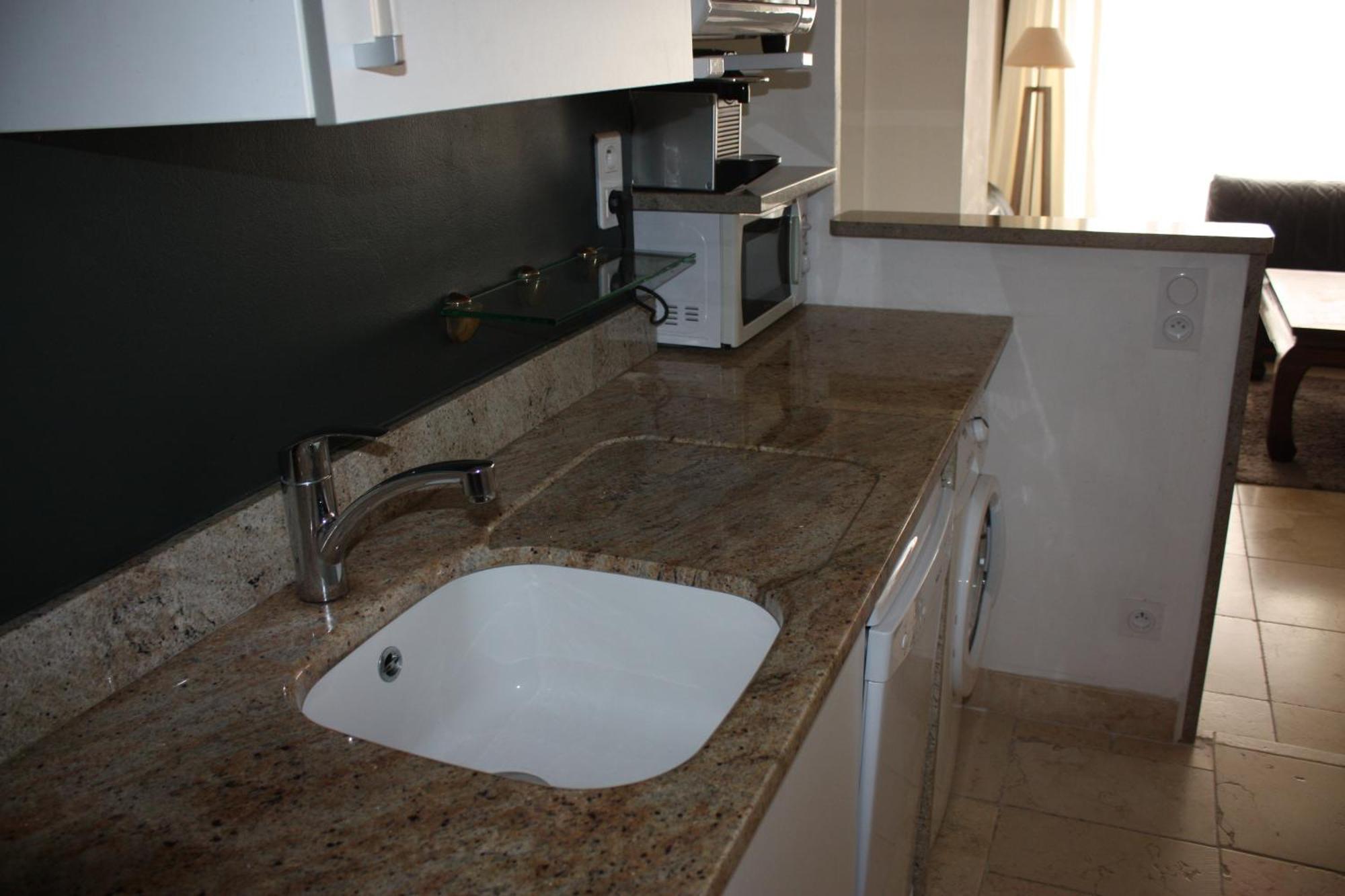 Le Clos Saint Nizier Troyes - Cathedrale- Parking - Wifi المظهر الخارجي الصورة