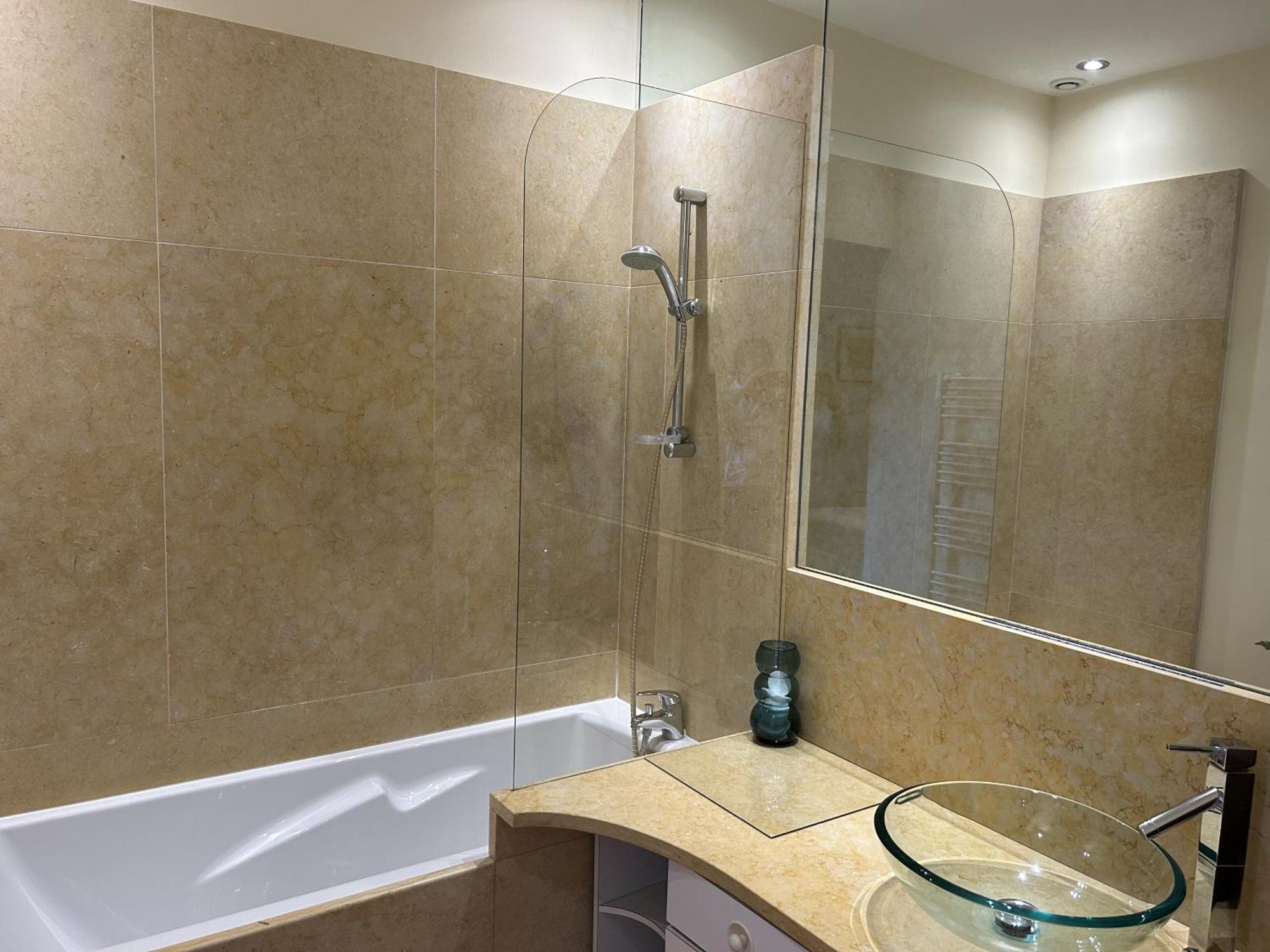 Le Clos Saint Nizier Troyes - Cathedrale- Parking - Wifi المظهر الخارجي الصورة